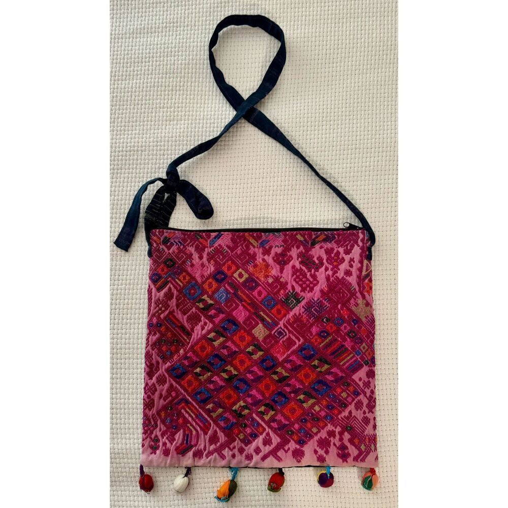 NWT Authentic Indigenous Morral Nahuala Grande Emobroidered Bag